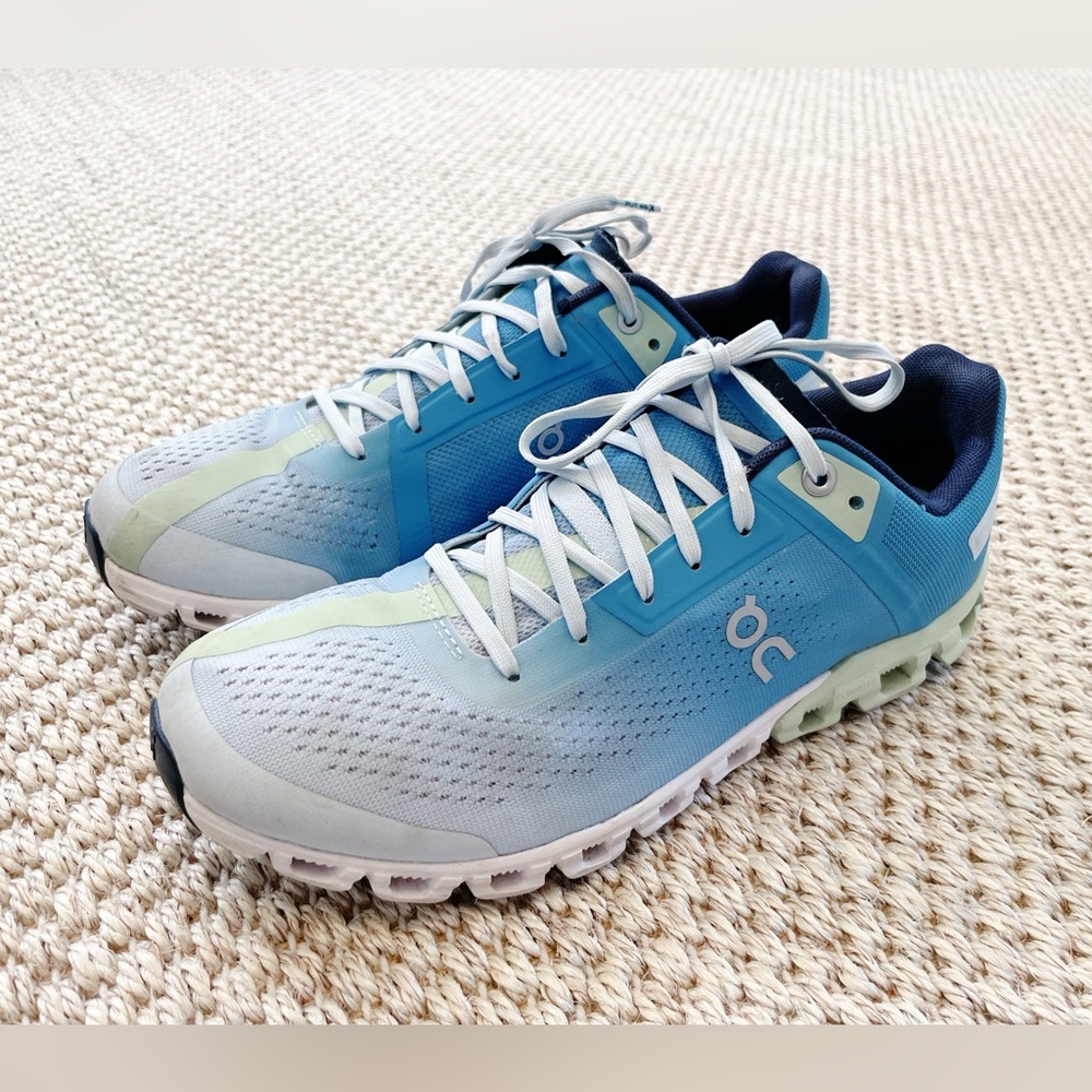On Running Women’s Cloudswift Gradient Blue Athletic Shoes Size 7.5